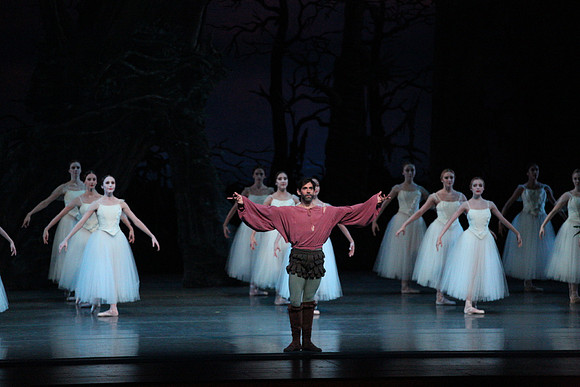 20161021_MCB_Giselle_Act2_Preformance_Arsht_9C7C0028