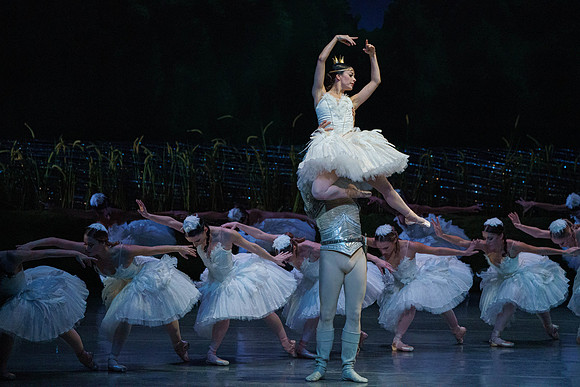 Swan Lake 2 Cast  for Amber double cheque it Tricia 1245