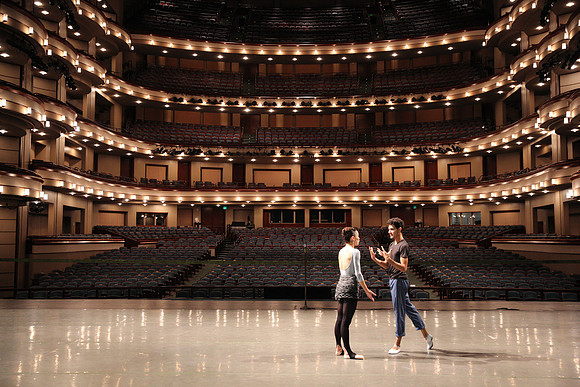 20151025_MCB_Back_Stage_2Cast_Arsht_IMG_7541