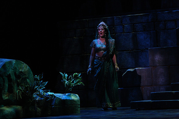 20150226_The_Pearl_Fisher_Act_39C7C1766
