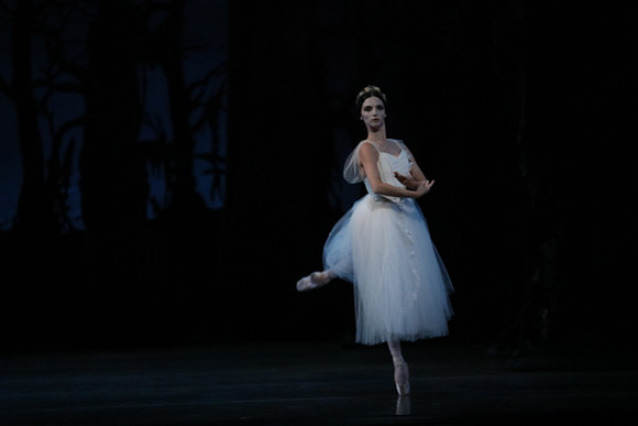 20161020_MCB_Giselle_Act2_DRDA_Arsht_73A6037
