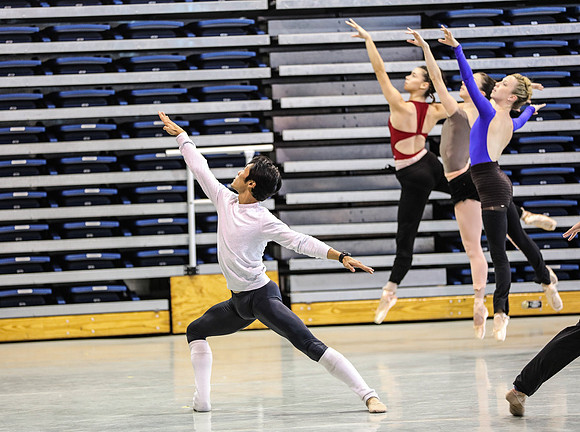 20150821_Year_of_The_Rabbit_Justin_Peck_Rehersal_075A3948