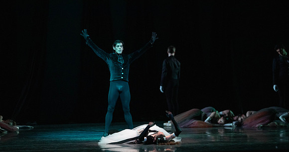 20180405_La Valse_Balanchine_Ravel__73A5443