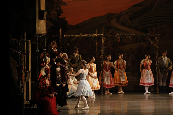 20161021_MCB_Giselle_Act1_Preformance_Arsht_73A0105