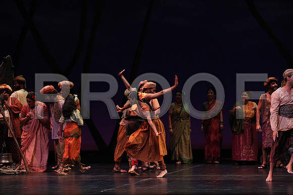 20150226_The_Pearl_Fisher_Act_29C7C0548