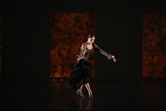 20150212_Carmen_Dress_Reh_9C7C1043