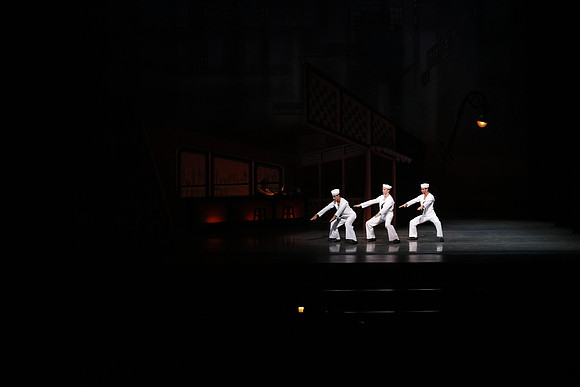 20151022_MCB_Fancy_Free_Warmup_Stage_Arsht_75A5285