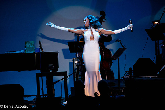 20201219_Deborah_Cox_9C7C3904