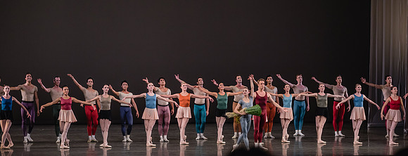 20170113_Glass_Pieces_Akhnaten_PR_MCB_Arsht_73A2080