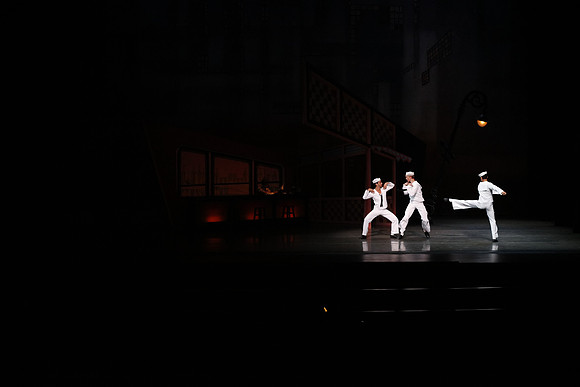 20151022_MCB_Fancy_Free_Warmup_Stage_Arsht_75A5291