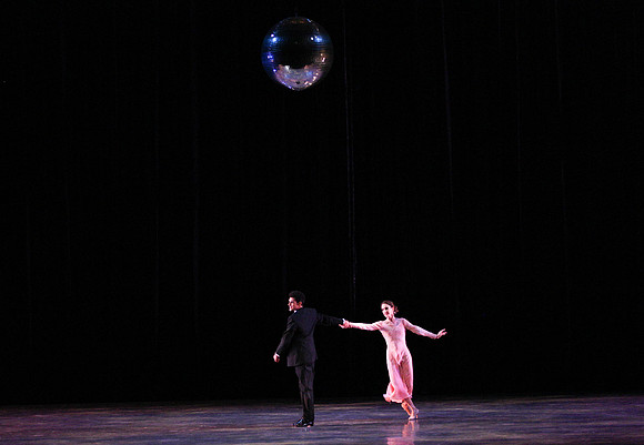 20150108_MCB_9_Sinatra_Dress_Hear_the_Dance_9C7C1561