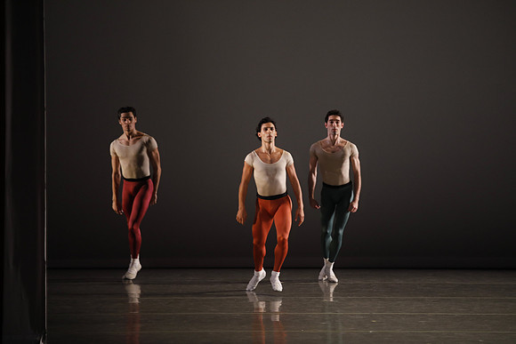 20170113_Glass_Pieces_Akhnaten_PR_MCB_Arsht_73A0716