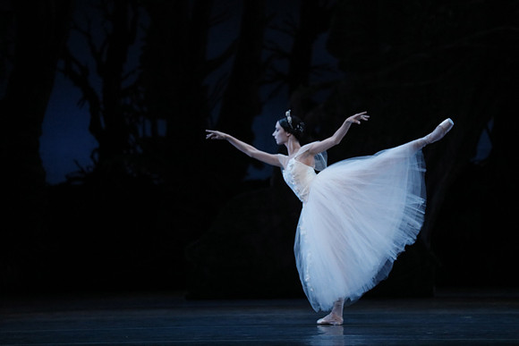 20161020_MCB_Giselle_Act2_DRDA_Arsht_73A5975
