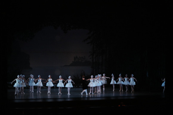 20151023_MCB_Swan_Lake_Prefomance_Arsht__75A2695