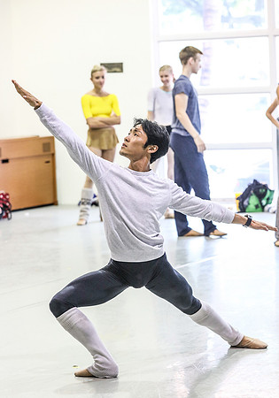 20150821_Year_of_The_Rabbit_Justin_Peck_Rehersal_075A4256