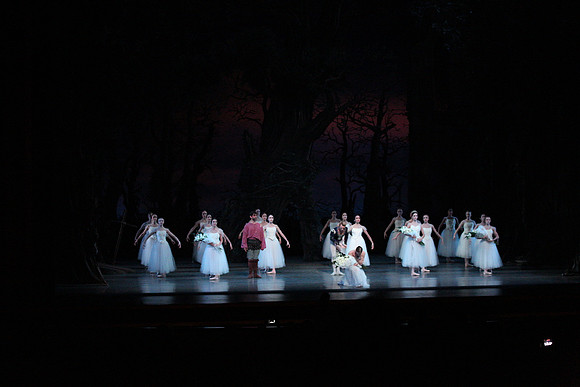 20161021_MCB_Giselle_Act2_Preformance_Arsht_9C7C0089