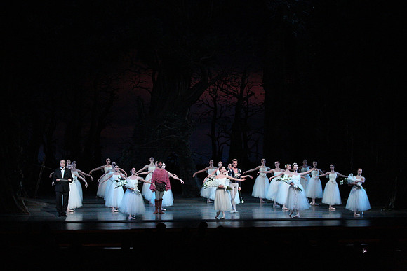 20161021_MCB_Giselle_Act2_Preformance_Arsht_9C7C0122
