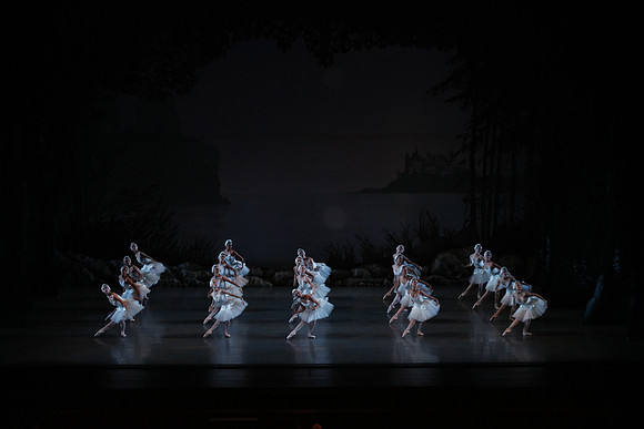 20151022_MCB_Swan_Lake_DR_WD_Arsht__75A6695