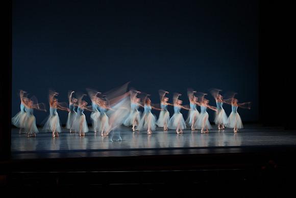 20170113_Seranade_Motion_Blur_PR_9C7C0280