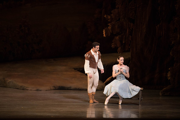 20161022_MCB_Giselle_Act1_2Cast_Tricia_Arsht_Arsht_73A5884