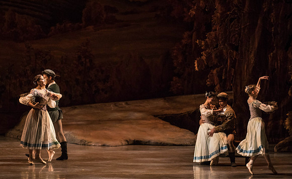 20161022_MCB_Giselle_Act1_2Cast_Tricia_Arsht_Arsht_73A5532