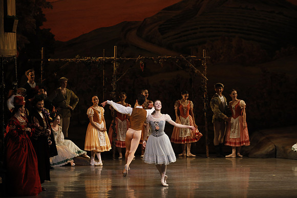 20161021_MCB_Giselle_Act1_Preformance_Arsht_73A0100