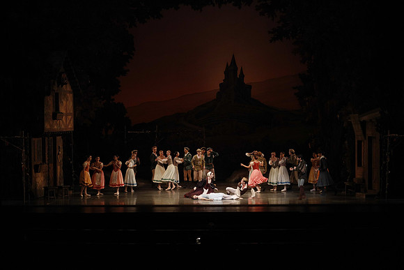 20161020_MCB_Giselle_Act1_DRSH_75A0037