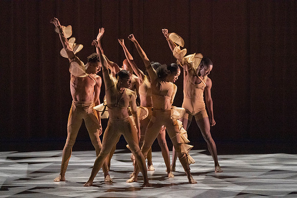 Psukhe_Alvin_Ailey_II_4382