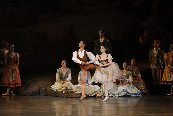 20161021_MCB_Giselle_Act1_Preformance_Arsht_73A0114