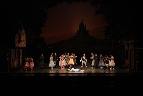 20161020_MCB_Giselle_Act1_DRSH_75A0048