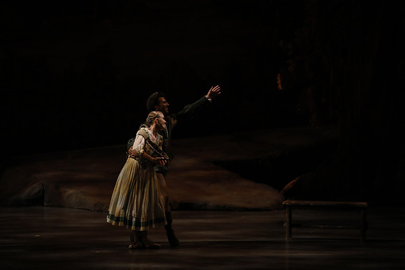 20161023_MCB_Giselle_Act1_3Cast_Jennifer_Laurent_Arsht__73A1348