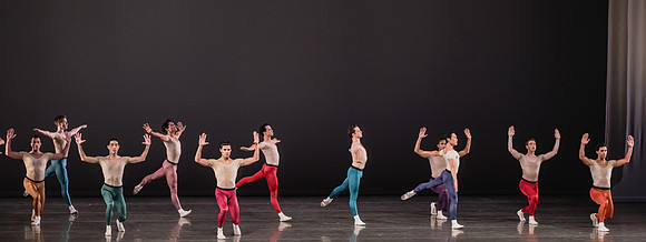 20170113_Glass_Pieces_Akhnaten_PR_MCB_Arsht_73A0971