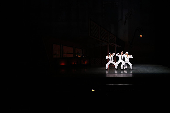 20151022_MCB_Fancy_Free_Warmup_Stage_Arsht_75A5293