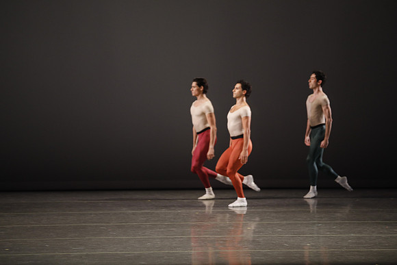 20170113_Glass_Pieces_Akhnaten_PR_MCB_Arsht_73A0706