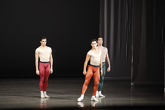 20170113_Glass_Pieces_Akhnaten_PR_MCB_Arsht_73A0692
