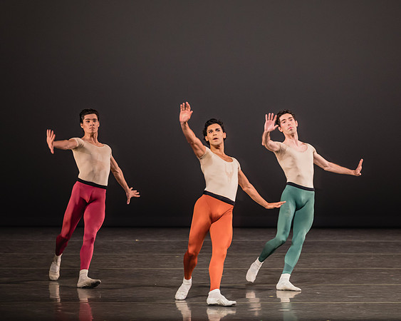20170113_Glass_Pieces_Akhnaten_PR_MCB_Arsht_73A0724