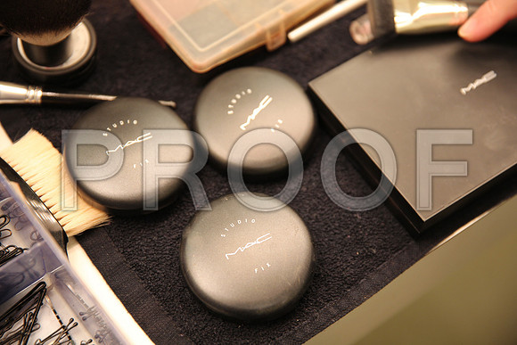20150226_The_Pearl_Fisher_Backstage_Makeup_9C7C0380